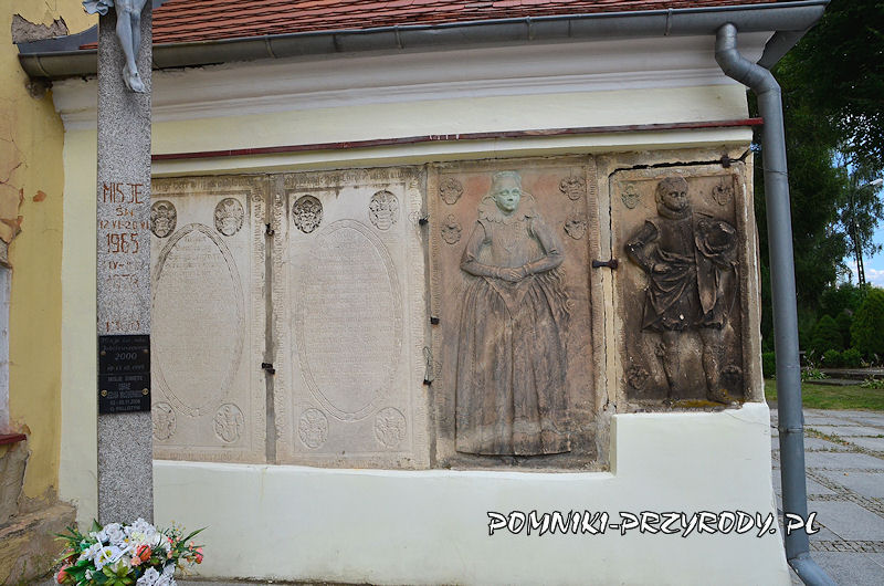 epitafia na murach kościoła w Przerzeczynie-Zdroju